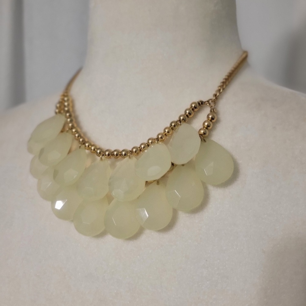 Statement necklace - Picture 2 of 3